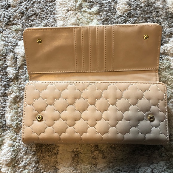 Nanette Lepore quilted clutch, light beige - Picture 4 of 8